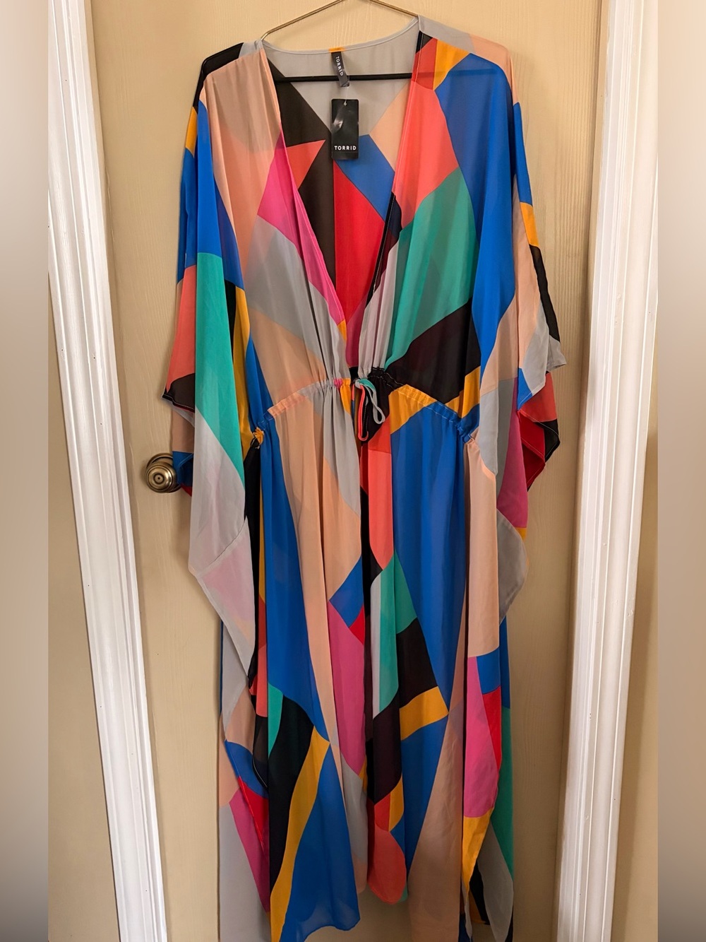 Colorful Geometric Patterned Sheer Cover Up - Picture 5 of 5